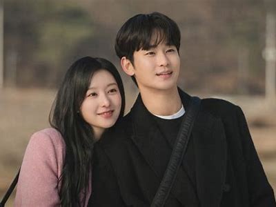 在线看糖心女王：金善雅主演的甜蜜爱情故事